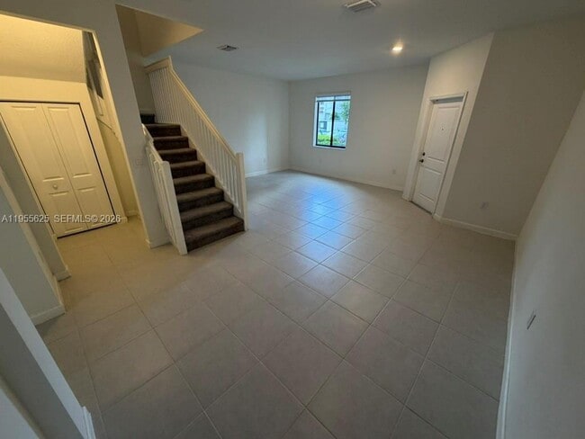 Photo - 21001 NE 8th Ave