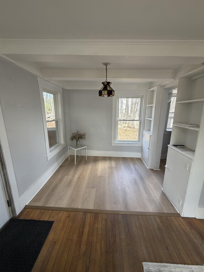 Photo - 303 N State St