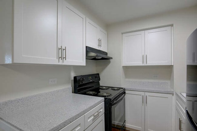 Photo - Avon North Apartments