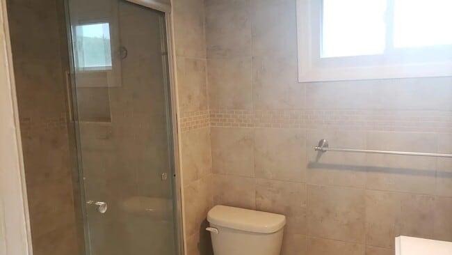 Photo - 578 Bloomfield Ave Unidad floor 2