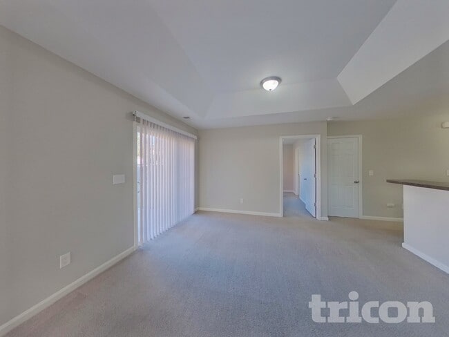 Photo - 420 Hedge Grove Ln