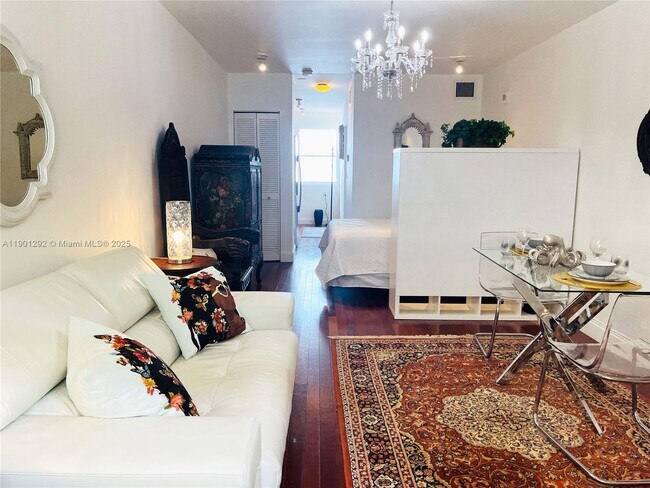 Photo - 1340 Drexel Ave Unit 406