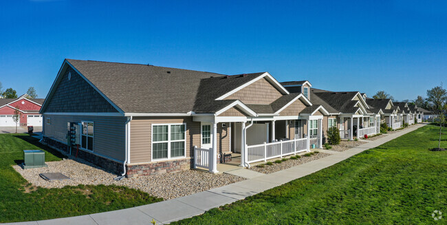 Building Photo - Redwood Grove City Rental