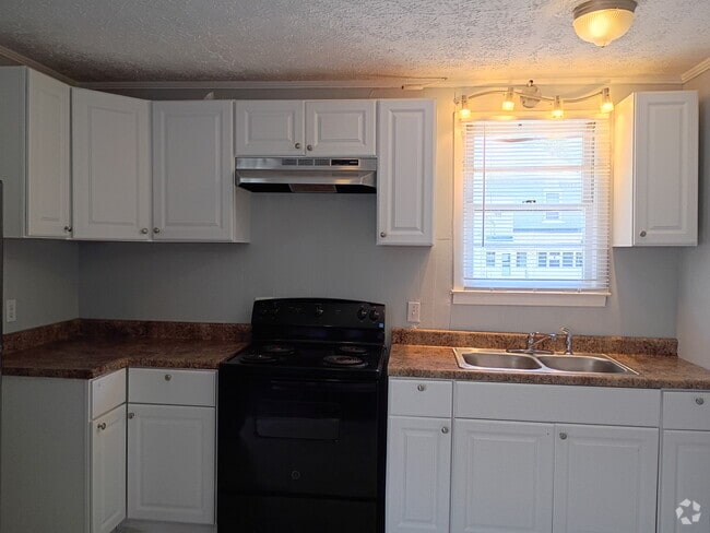 Building Photo - 539 Cedar St Unit 2 Rental