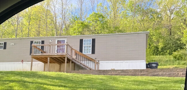 Building Photo - 5642 Wilmington Pike Rental