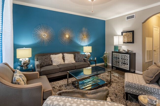 2BR, 2BA - 1,302 SF - The Enclave