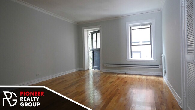 Photo - 1350 N Dearborn St