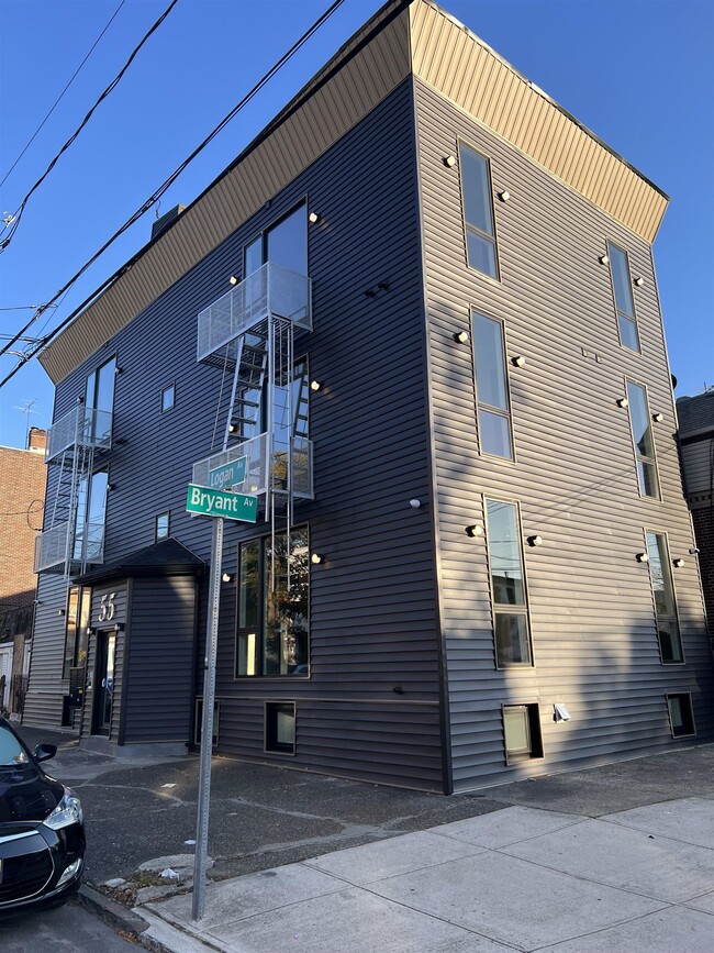 Photo - 55 Logan Ave Unit 3L