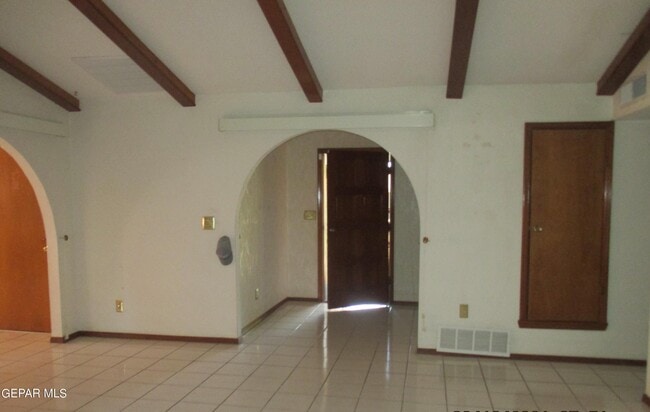Photo - 4425 Gen Maloney Cir