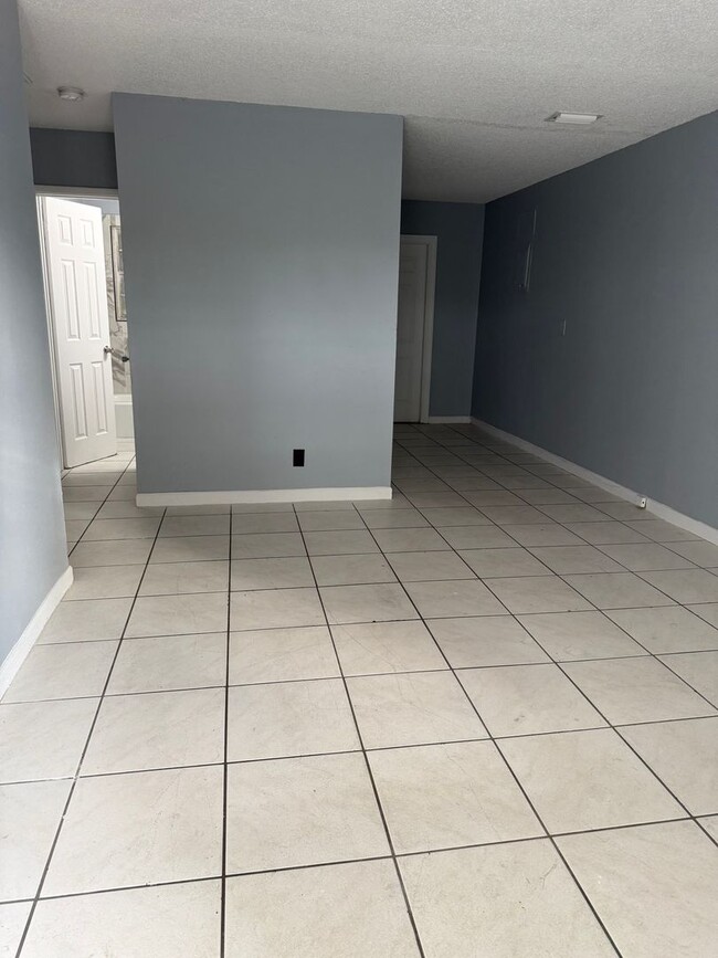 Photo - JEP9151176 LLC Unit Apt # 2