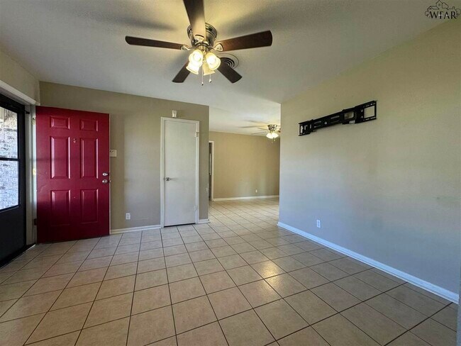 Photo - 4115 Wrangler Dr