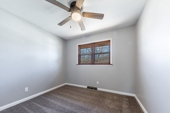 Photo - 1933 Judson St