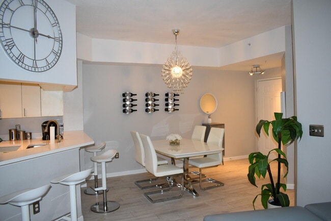 Photo - 3020 Alcazar Pl Unit 306