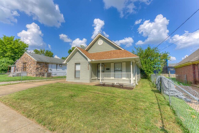 Photo - 548 N 6th St