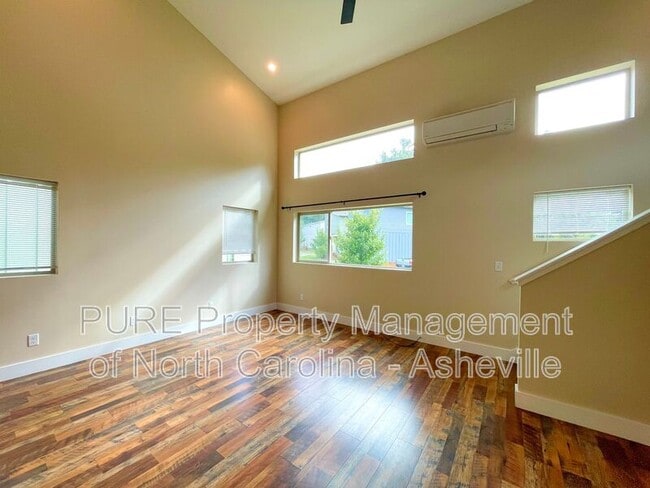 Photo - 100 Eastville Rd