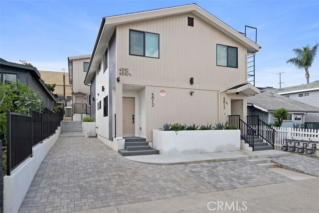 Photo - 4812 Mascot St