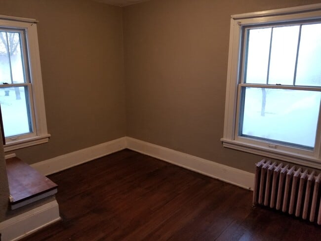 Photo - 405 12th St NW Unit #2