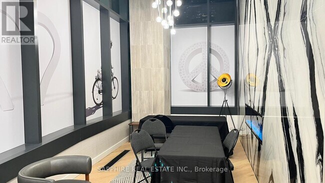 Photo - 35 Parliament St Unité 429