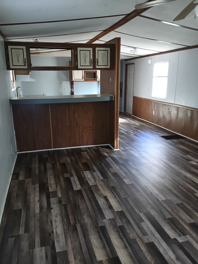 Building Photo - 234 Pamela's Pl