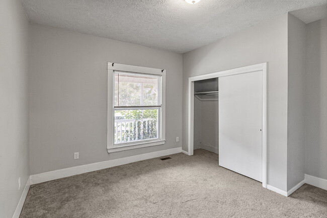 Photo - 851 Park St SW Unidad #1