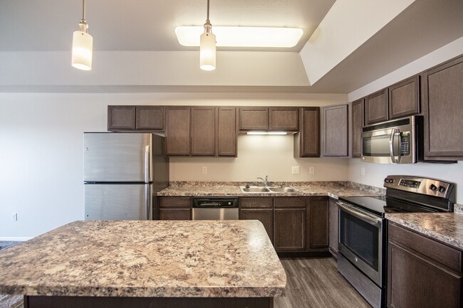 Eaglebrook at Prairie Grove Apartments
