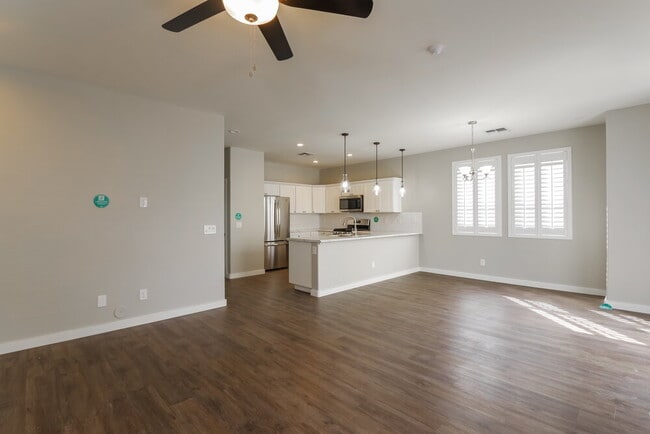 Photo - 3218 W Glendale Ave
