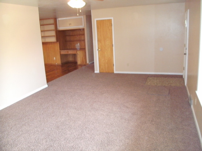 Photo - 2300 N Thornton St