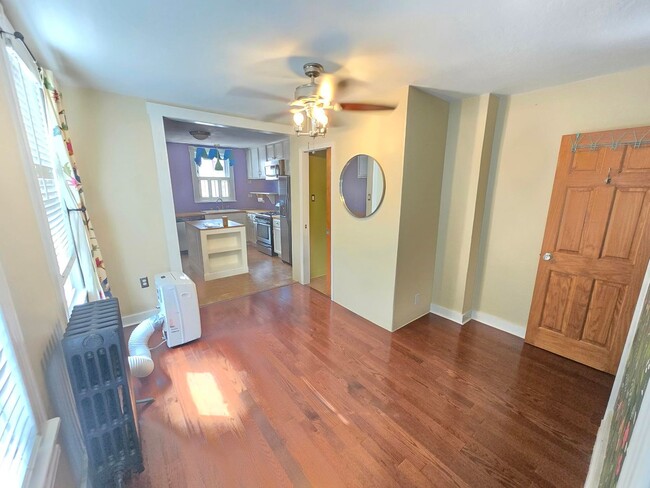 Photo - Beautiful 2 Bedroom 1.5 Bathrooms Patterson Park