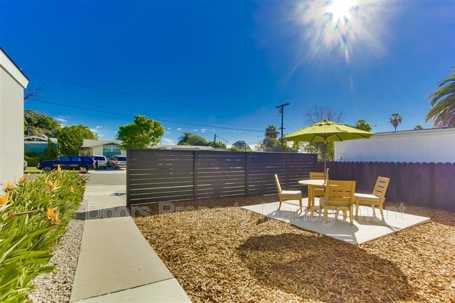 Photo - 5318 Saxon St