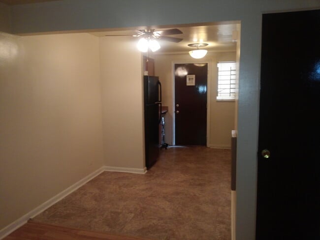 Photo - 8109 S King Dr