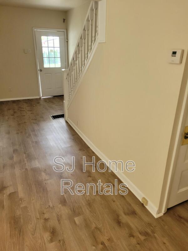 Photo - 302 Delaware Ave