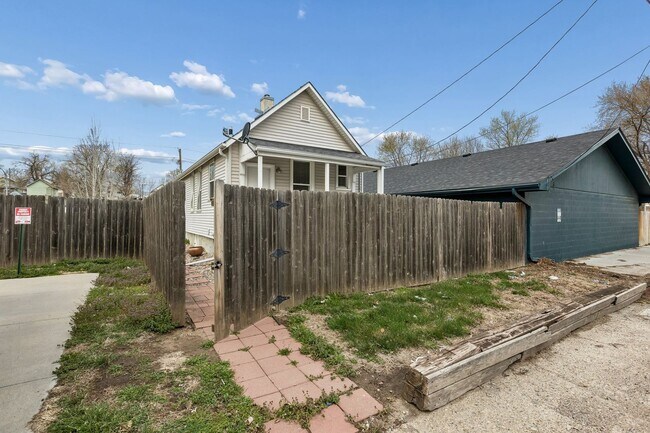 Photo - Next to Dog Bar!