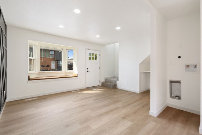 1618 Banyan Dr Unit 1618 Banyan Dr #3