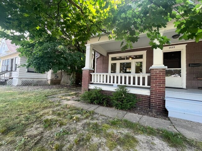 Photo - 1427 S Linden Ave Unit 1427
