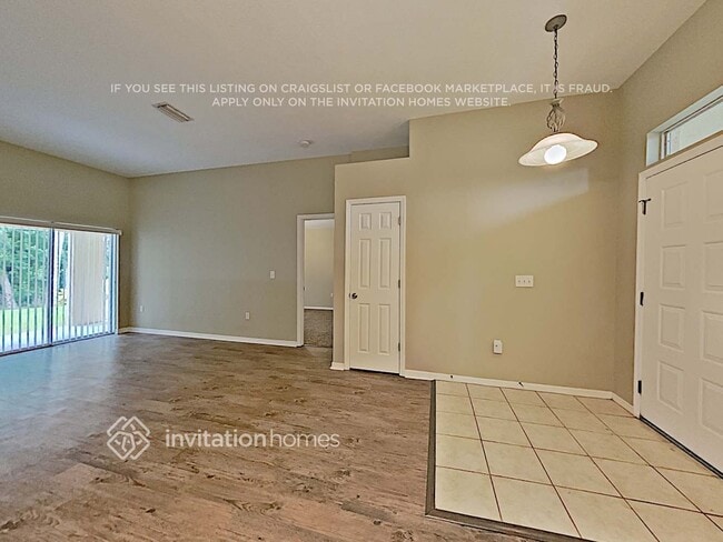 Photo - 6138 36th Ln E