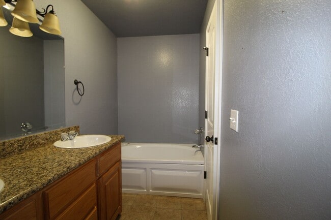 Photo - Beautiful Brick 3 bedroom 2 bathroom