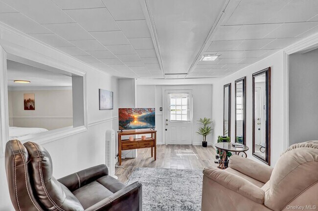 24 Jerome Dr