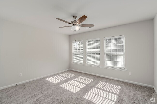 3BR, 3BA - 1,600SF - Bedroom