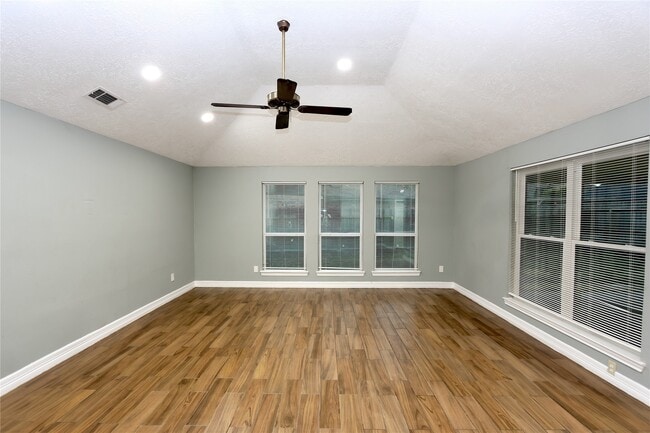 Photo - 16307 Hidden Gate Ct