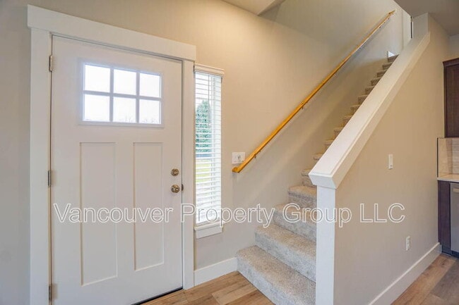 Photo - 313 E Caribou Ct