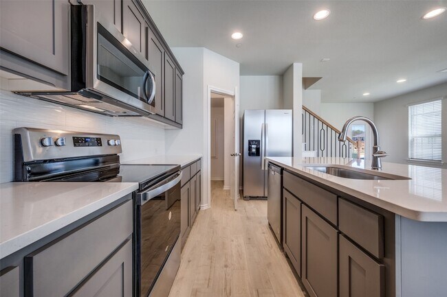 Photo - 4601 Avion Dr