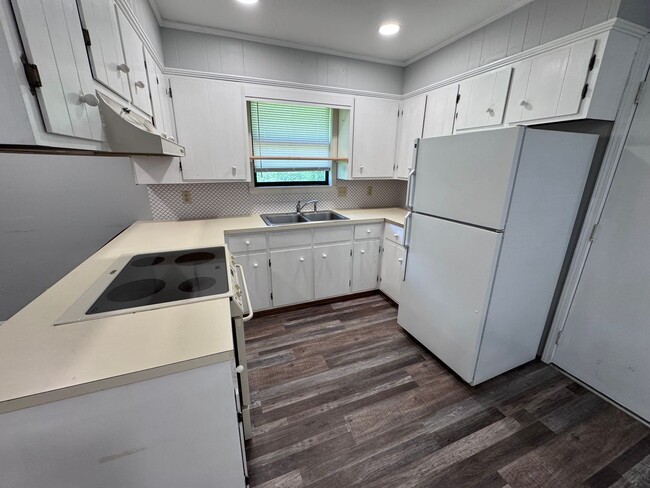 Photo - 1802 1/2  Monroe Street Unidad 1802 1/2 Monroe Street B