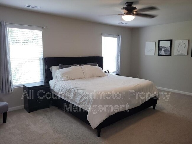 Building Photo - 5943 Screech Owl Dr Rental