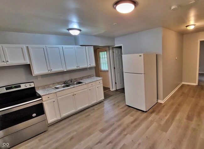 Photo - 1807 Raible Ave