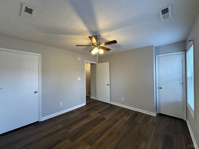 Photo - 601 Jackson St