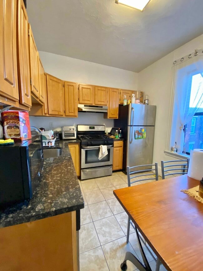 Photo - 239 Harvard Ave Unidad 6