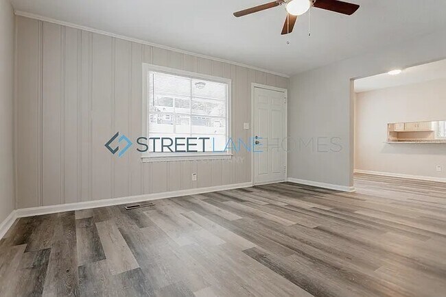 Photo - 2621 Avalon Rd