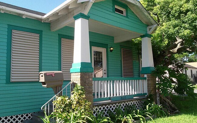 Building Photo - 4027 Avenue R Rental