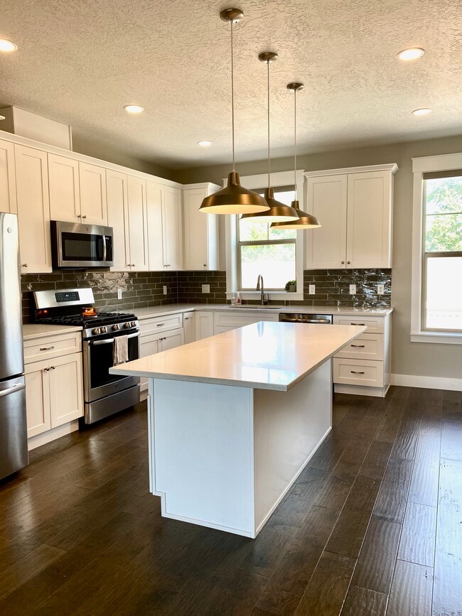 Photo - 10439 S Beetdigger Blvd