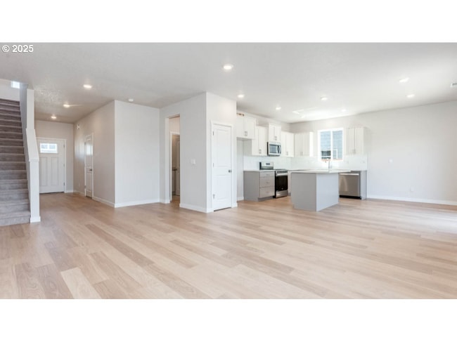 Photo - 9212 SE Azalea St